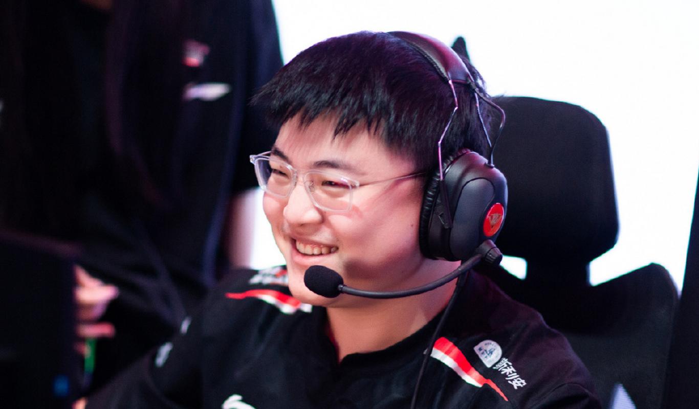 uzi哭了_uzi哭了图片