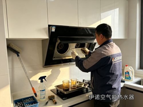 伊诺空气能热水器