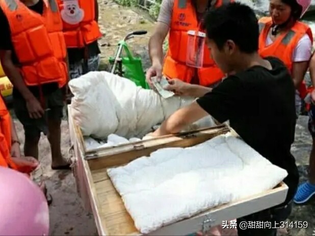 最早的冰制冷饮起源于_最早的冰制冷饮起源于哪个国家