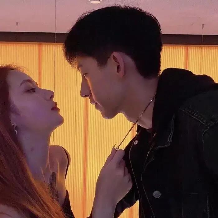 qq情侣头像_qq情侣头像 情头一男一女