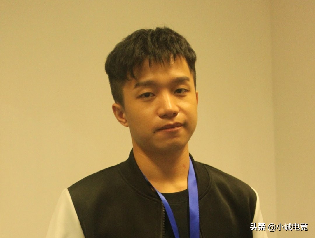 FPX公布首发阵容_fpx公布首发阵容是谁